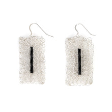 Load image into Gallery viewer, Silver Flat Bread Earrings with Onyx Bead