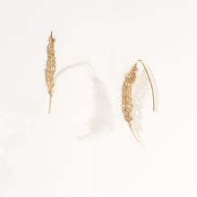 Load image into Gallery viewer, Puff Dagger Earrings