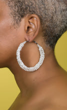 Load image into Gallery viewer, Classic Hoop Earrings